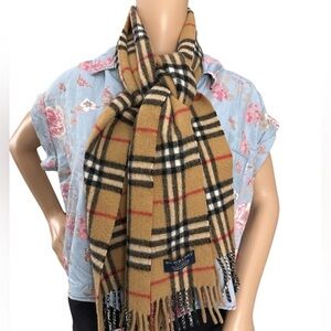 Burberry Scarf 100% Lambswool